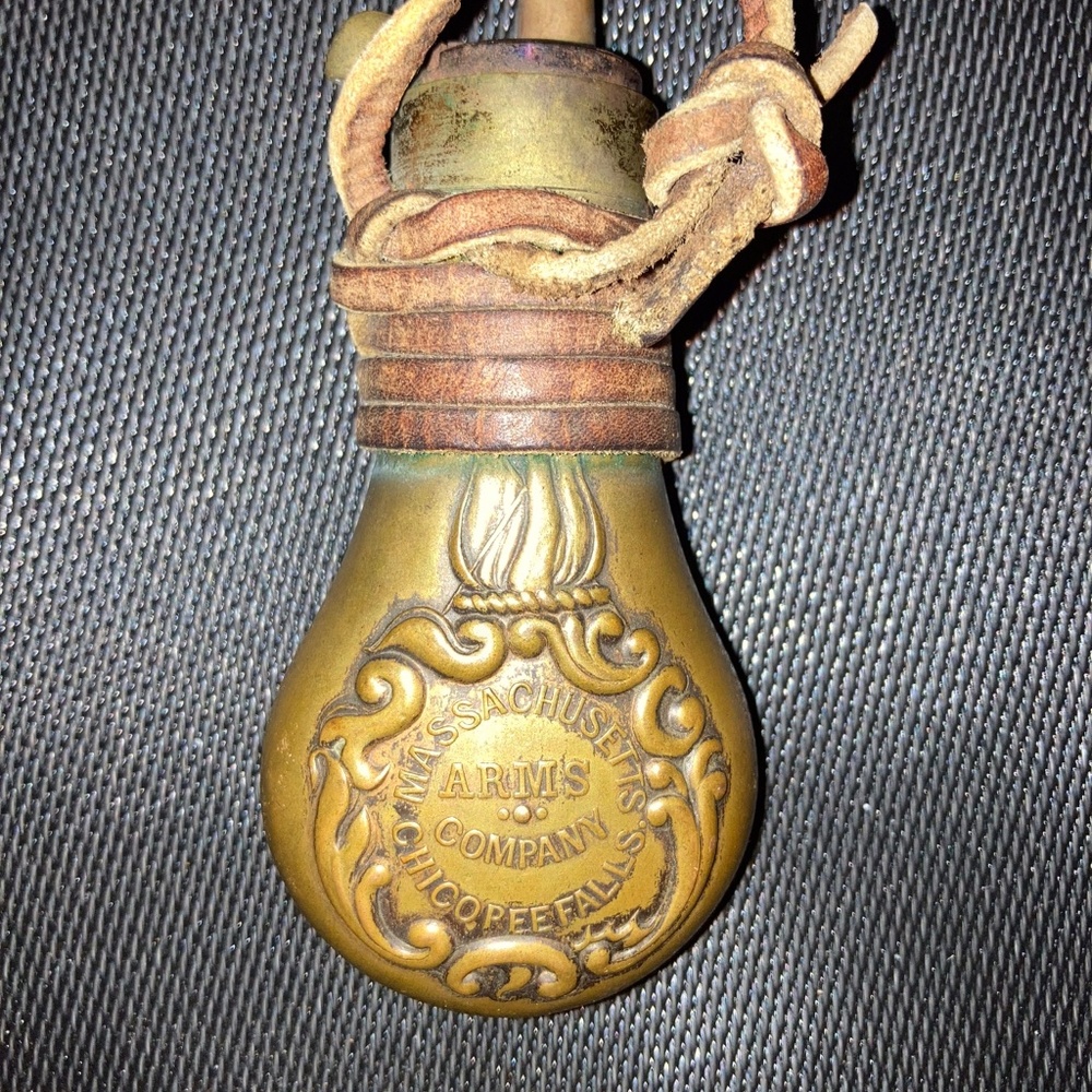 Blackpowder Pistol Flask Antique